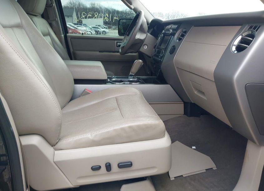 Photo 5 of 2012 Ford Expedition LIMITED (VIN 1FMJU2A53CEF22610)