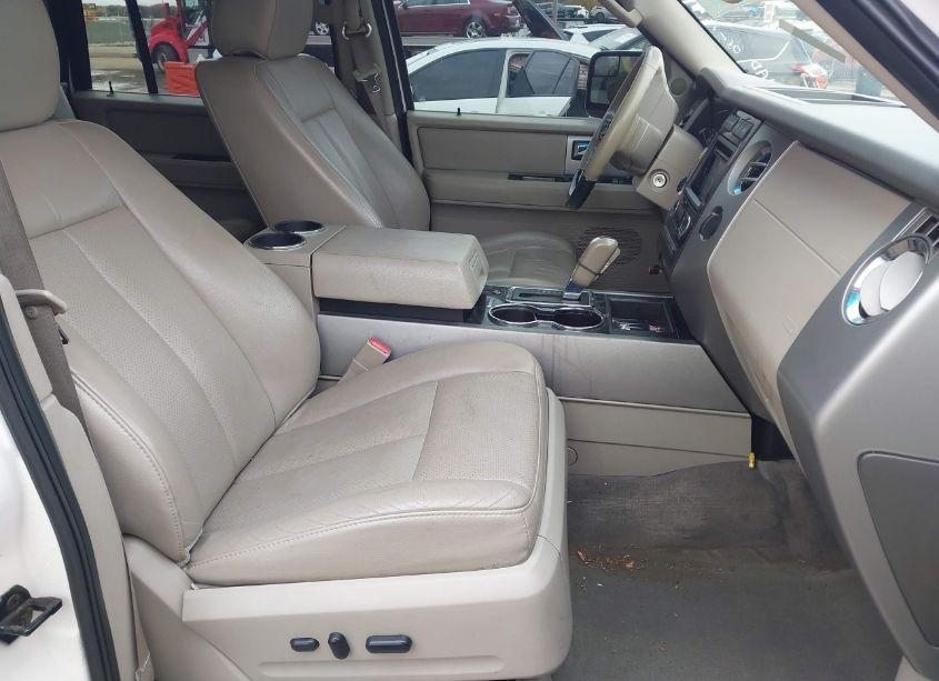 Photo 5 of 2012 Ford Expedition LIMITED (VIN 1FMJU2A53CEF57700)