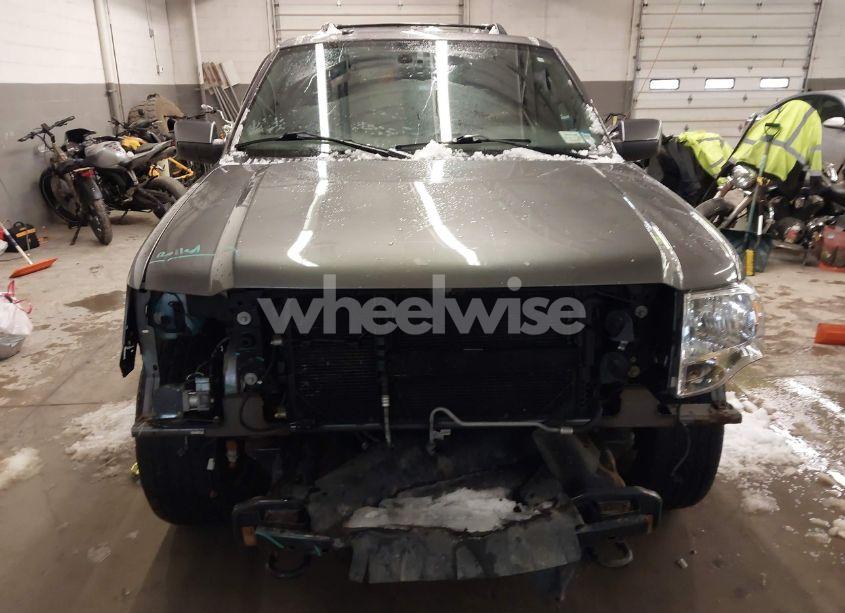 Photo 13 of 2010 Ford Expedition LIMITED (VIN 1FMJU2A54AEB65614)