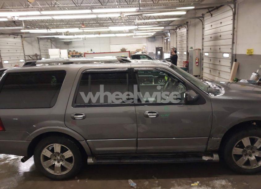 Photo 14 of 2010 Ford Expedition LIMITED (VIN 1FMJU2A54AEB65614)