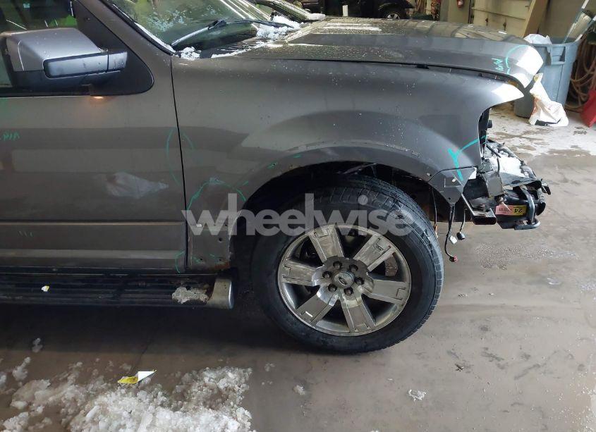 Photo 19 of 2010 Ford Expedition LIMITED (VIN 1FMJU2A54AEB65614)