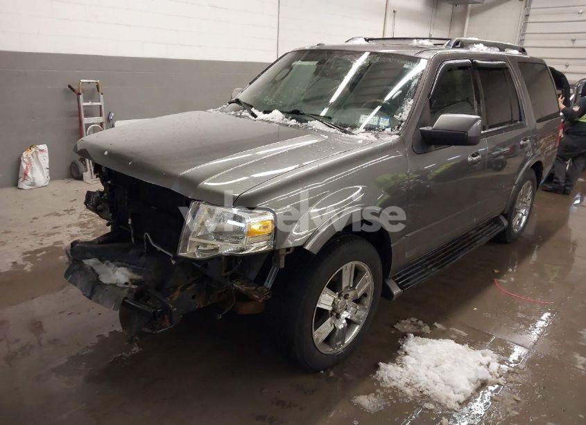 Photo 2 of 2010 Ford Expedition LIMITED (VIN 1FMJU2A54AEB65614)