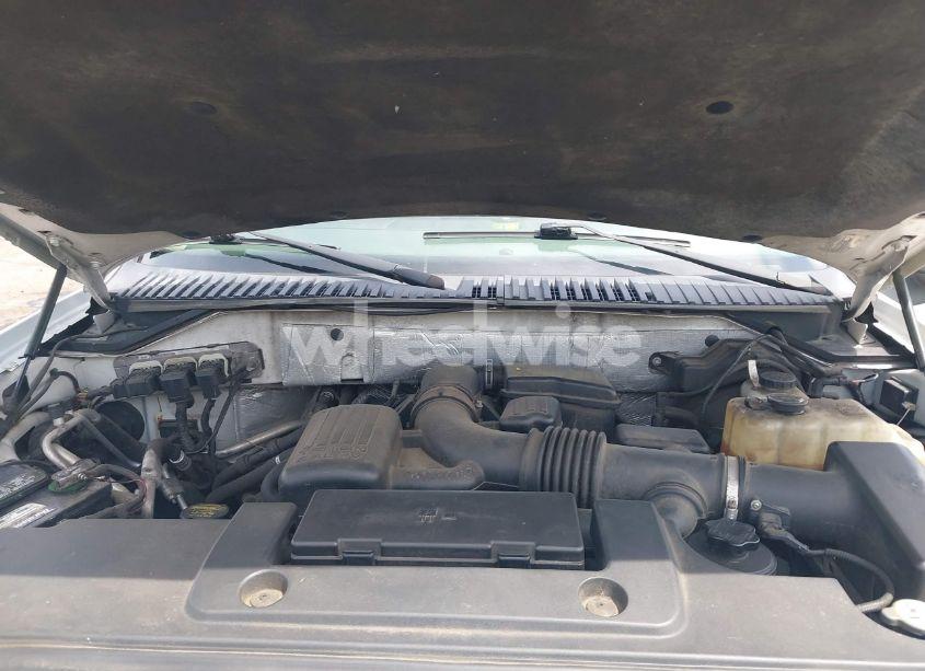 Photo 10 of 2010 Ford Expedition LIMITED (VIN 1FMJU2A55AEB64245)