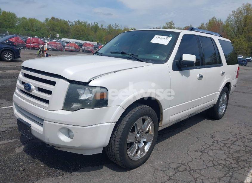 Photo 2 of 2010 Ford Expedition LIMITED (VIN 1FMJU2A55AEB64245)
