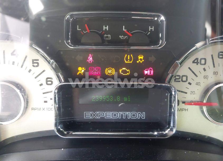 Photo 7 of 2010 Ford Expedition LIMITED (VIN 1FMJU2A55AEB64245)