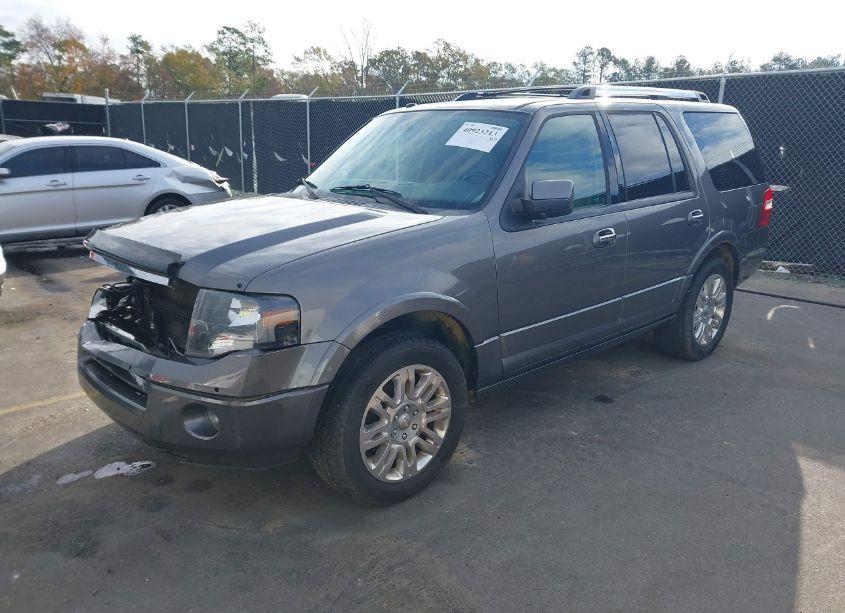 Photo 2 of 2013 Ford Expedition LIMITED (VIN 1FMJU2A55DEF53391)