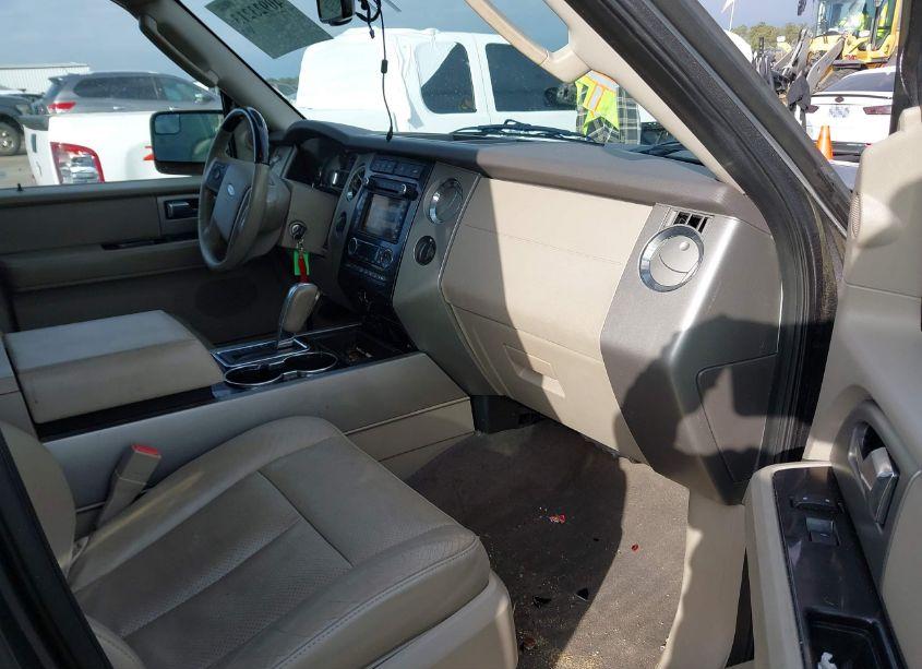 Photo 5 of 2013 Ford Expedition LIMITED (VIN 1FMJU2A55DEF53391)