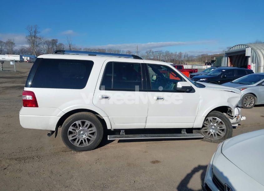 Photo 13 of 2013 Ford Expedition LIMITED (VIN 1FMJU2A55DEF54475)