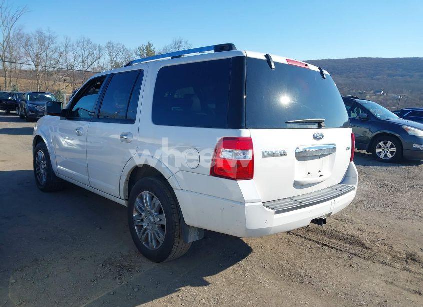 Photo 3 of 2013 Ford Expedition LIMITED (VIN 1FMJU2A55DEF54475)