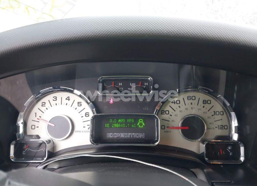 Photo 7 of 2013 Ford Expedition LIMITED (VIN 1FMJU2A55DEF57084)