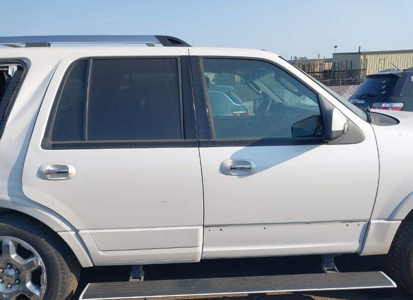 Photo 13 of 2013 Ford Expedition LIMITED (VIN 1FMJU2A56DEF63492)