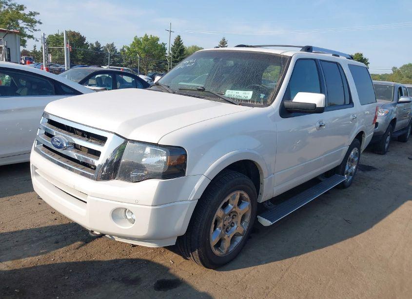 Photo 2 of 2013 Ford Expedition LIMITED (VIN 1FMJU2A56DEF63492)