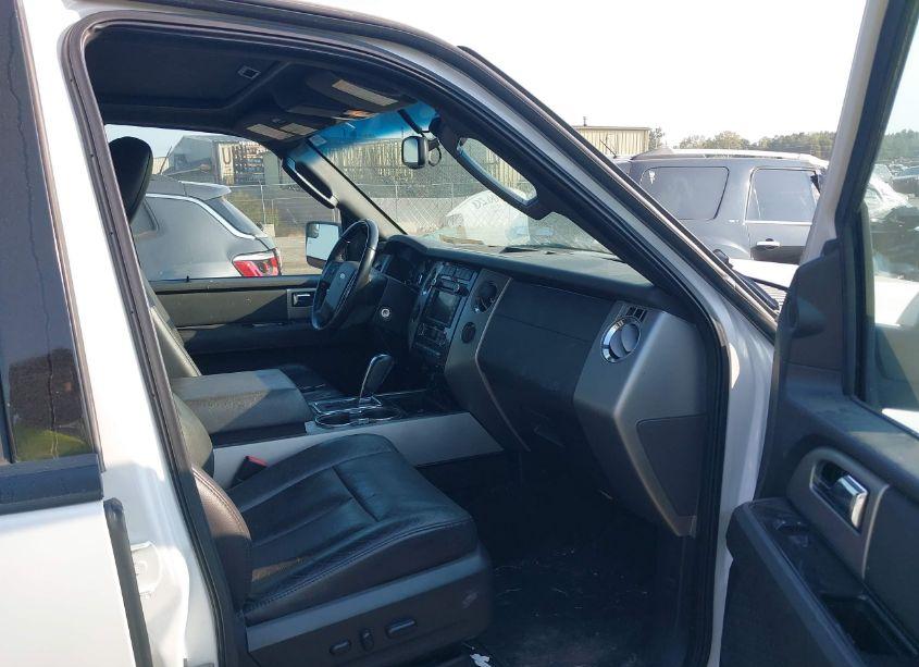 Photo 5 of 2013 Ford Expedition LIMITED (VIN 1FMJU2A56DEF63492)