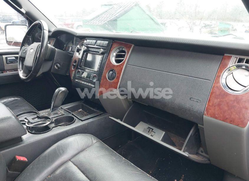 Photo 5 of 2011 Ford Expedition LIMITED (VIN 1FMJU2A57BEF09227)