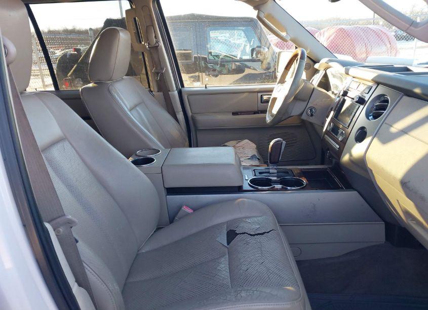 Photo 5 of 2010 Ford Expedition LIMITED (VIN 1FMJU2A58AEB62084)