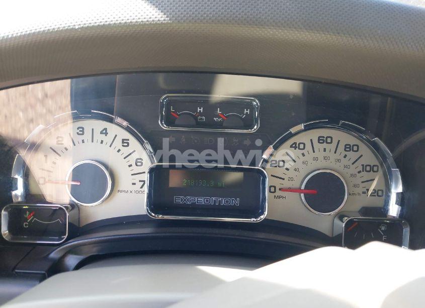 Photo 7 of 2013 Ford Expedition LIMITED (VIN 1FMJU2A58DEF01933)