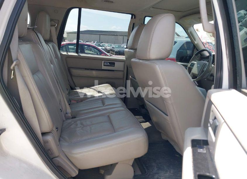 Photo 8 of 2013 Ford Expedition LIMITED (VIN 1FMJU2A58DEF31370)