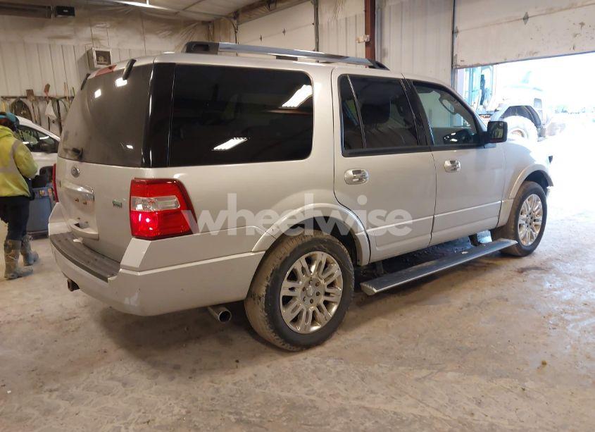 Photo 4 of 2013 Ford Expedition LIMITED (VIN 1FMJU2A59DEF02427)