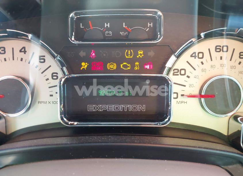 Photo 7 of 2013 Ford Expedition LIMITED (VIN 1FMJU2A59DEF23035)