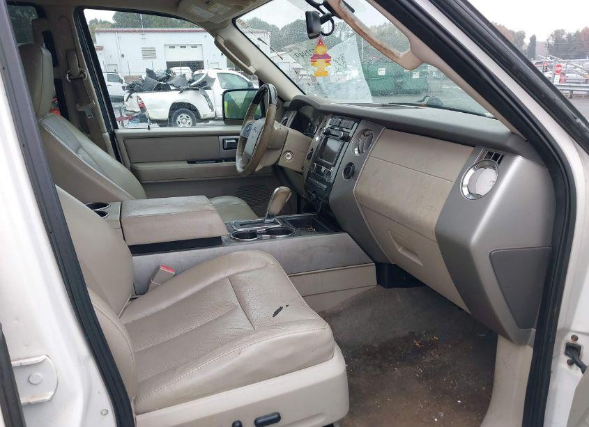 Photo 5 of 2011 Ford Expedition LIMITED (VIN 1FMJU2A5XBEF35501)
