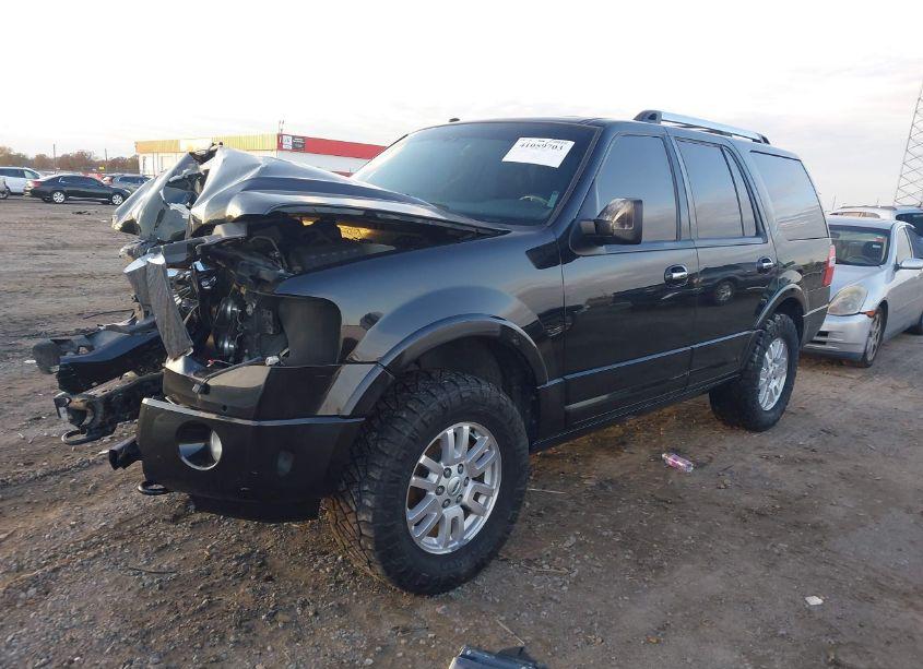 Photo 2 of 2013 Ford Expedition LIMITED (VIN 1FMJU2A5XDEF16661)