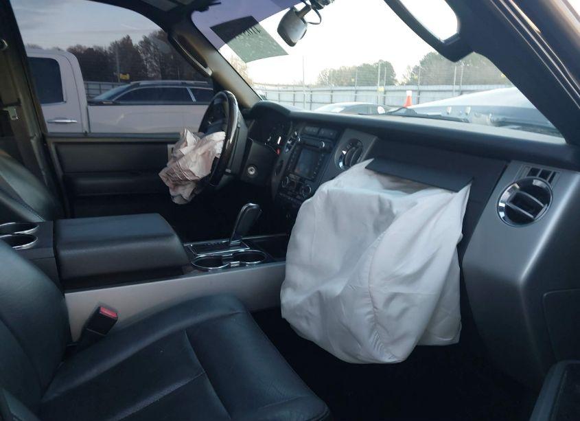 Photo 5 of 2013 Ford Expedition LIMITED (VIN 1FMJU2A5XDEF16661)