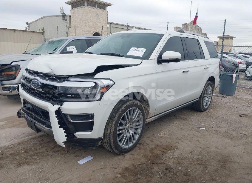 Photo 2 of 2024 Ford Expedition LIMITED (VIN 1FMJU2A81REA83815)