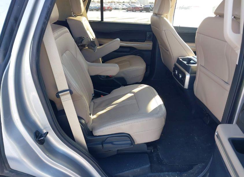 Photo 8 of 2023 Ford Expedition LIMITED (VIN 1FMJU2A82PEA55891)