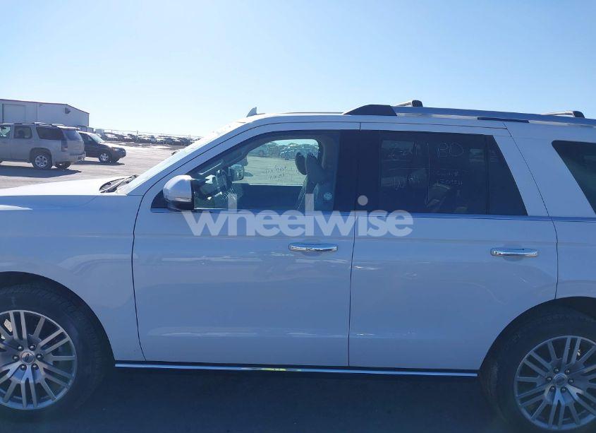 Photo 15 of 2024 Ford Expedition LIMITED (VIN 1FMJU2A82REA29097)