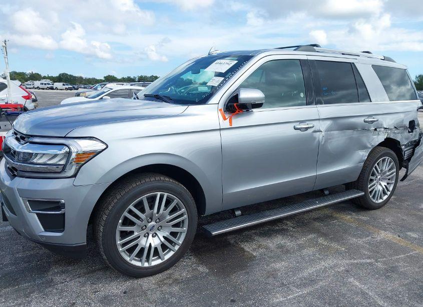 Photo 17 of 2024 Ford Expedition LIMITED (VIN 1FMJU2A84REA49237)