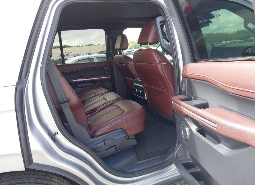 Photo 8 of 2024 Ford Expedition LIMITED (VIN 1FMJU2A84REA49237)