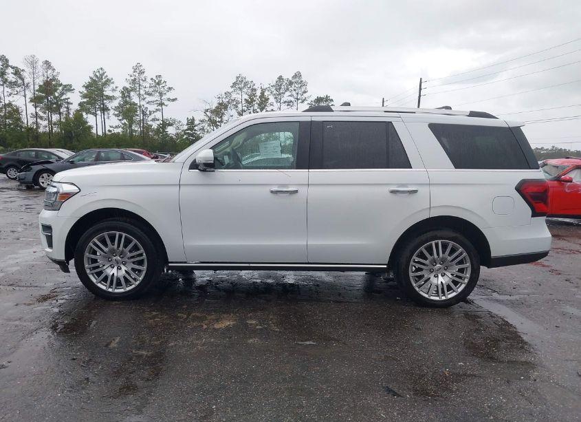 Photo 14 of 2024 Ford Expedition LIMITED (VIN 1FMJU2A88REA42176)
