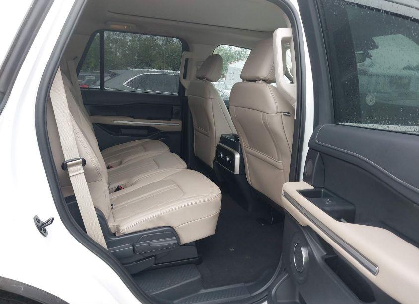 Photo 8 of 2024 Ford Expedition LIMITED (VIN 1FMJU2A88REA42176)