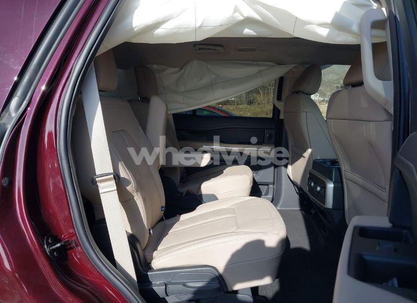 Photo 8 of 2024 Ford Expedition LIMITED (VIN 1FMJU2A88REA46258)