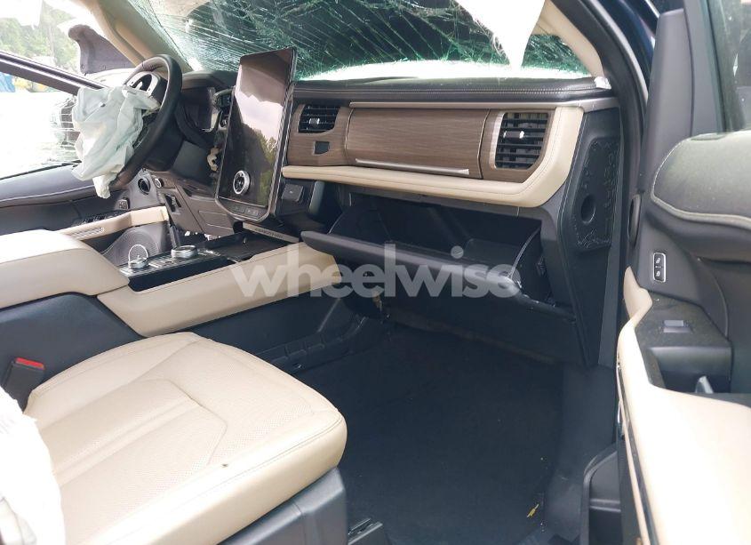 Photo 5 of 2024 Ford Expedition LIMITED (VIN 1FMJU2A88REA63948)