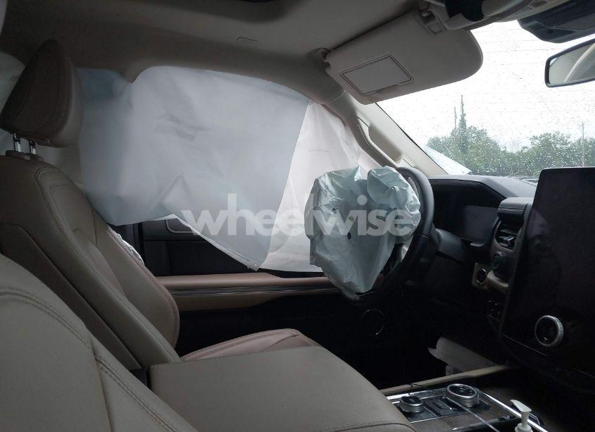 Photo 5 of 2023 Ford Expedition LIMITED (VIN 1FMJU2A89PEA39445)