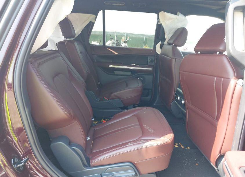 Photo 8 of 2024 Ford Expedition LIMITED (VIN 1FMJU2A8XREA86597)
