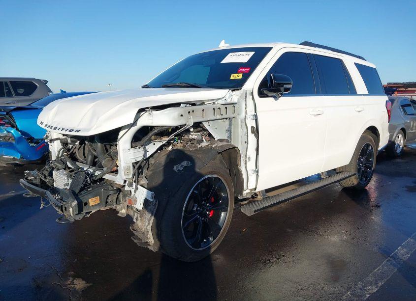 Photo 6 of 2023 Ford Expedition LIMITED (VIN 1FMJU2AG1PEA21903)