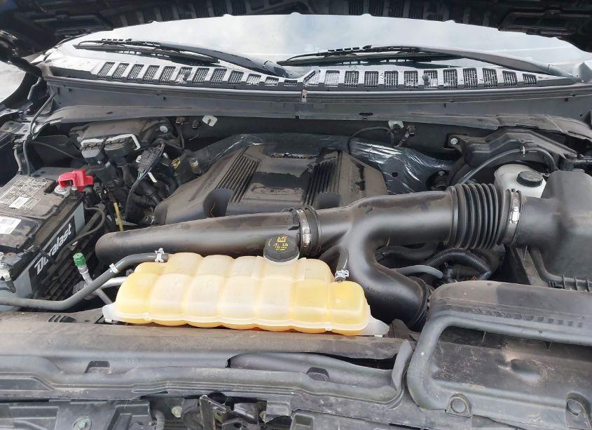 Photo 10 of 2018 Ford Expedition LIMITED (VIN 1FMJU2AT0JEA02957)