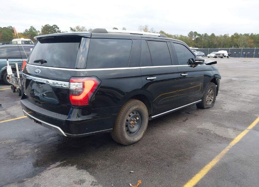 Photo 4 of 2018 Ford Expedition LIMITED (VIN 1FMJU2AT0JEA02957)