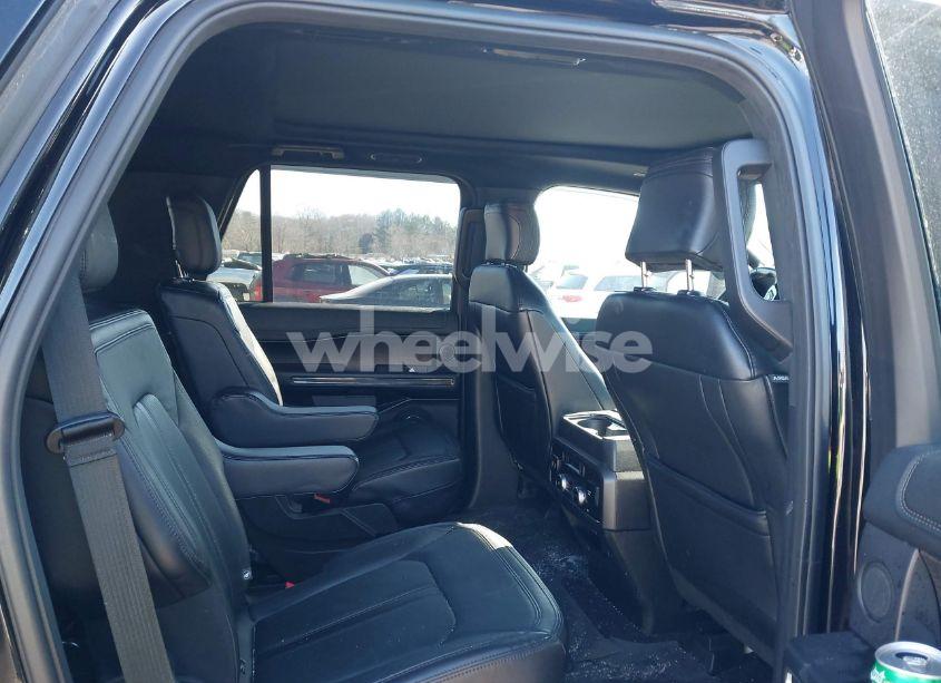 Photo 8 of 2019 Ford Expedition LIMITED (VIN 1FMJU2AT0KEA47768)