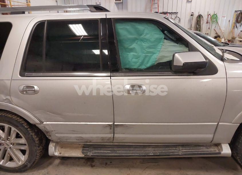 Photo 13 of 2015 Ford Expedition LIMITED (VIN 1FMJU2AT1FEF01970)