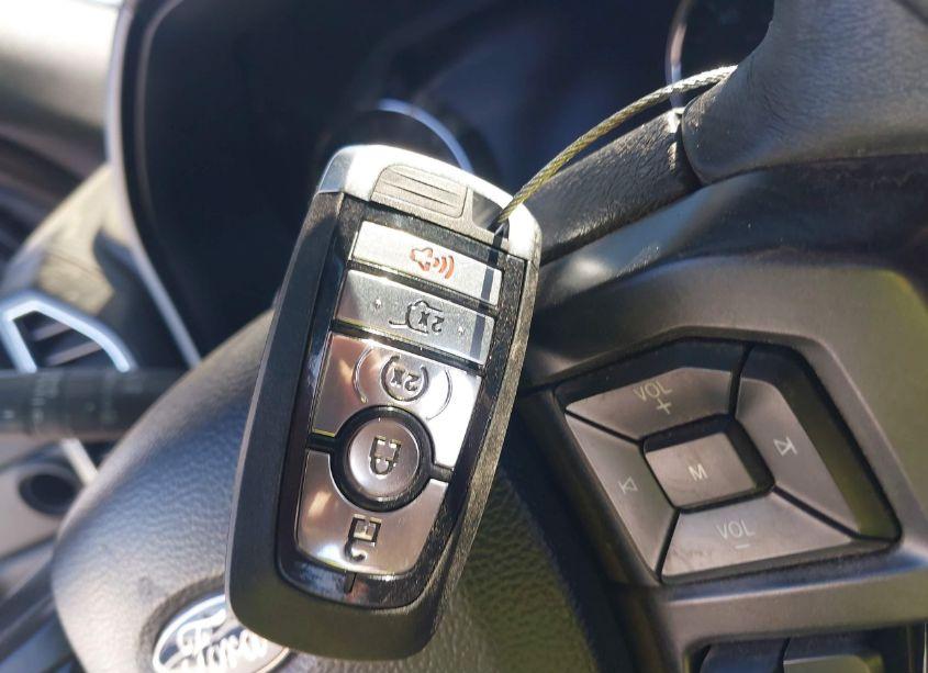 Photo 11 of 2018 Ford Expedition LIMITED (VIN 1FMJU2AT1JEA22747)