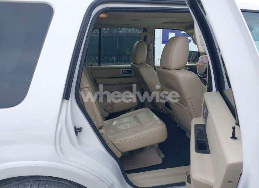 Photo 8 of 2017 Ford Expedition LIMITED (VIN 1FMJU2AT2HEA46680)