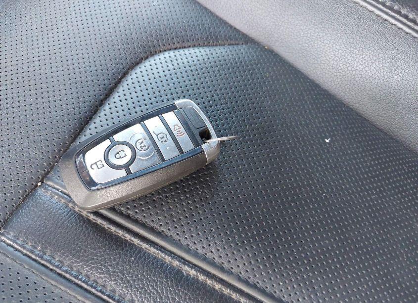 Photo 11 of 2020 Ford Expedition LIMITED (VIN 1FMJU2AT2LEA33260)