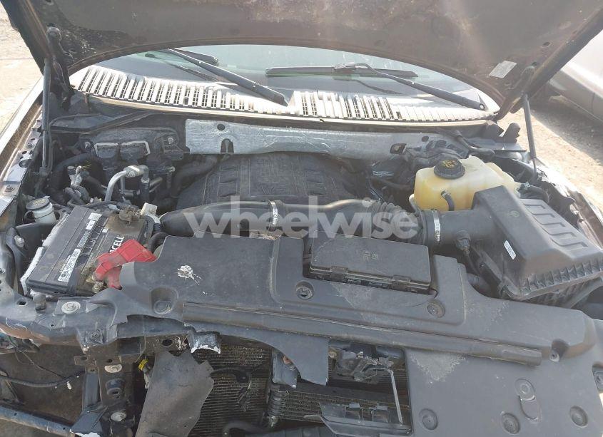 Photo 10 of 2015 Ford Expedition LIMITED (VIN 1FMJU2AT4FEF02613)
