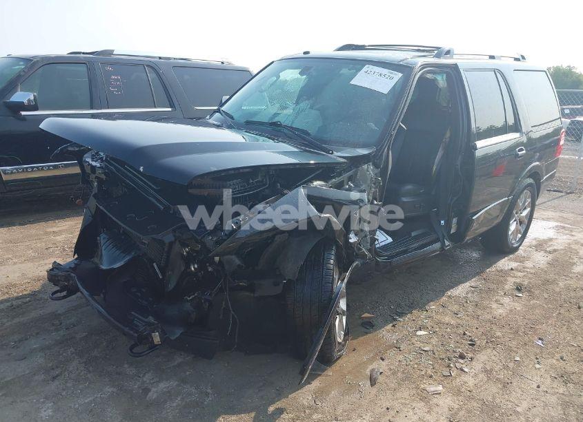 Photo 2 of 2015 Ford Expedition LIMITED (VIN 1FMJU2AT4FEF02613)