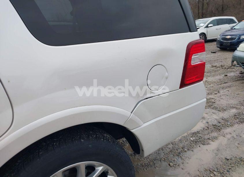 Photo 19 of 2015 Ford Expedition LIMITED (VIN 1FMJU2AT4FEF23655)