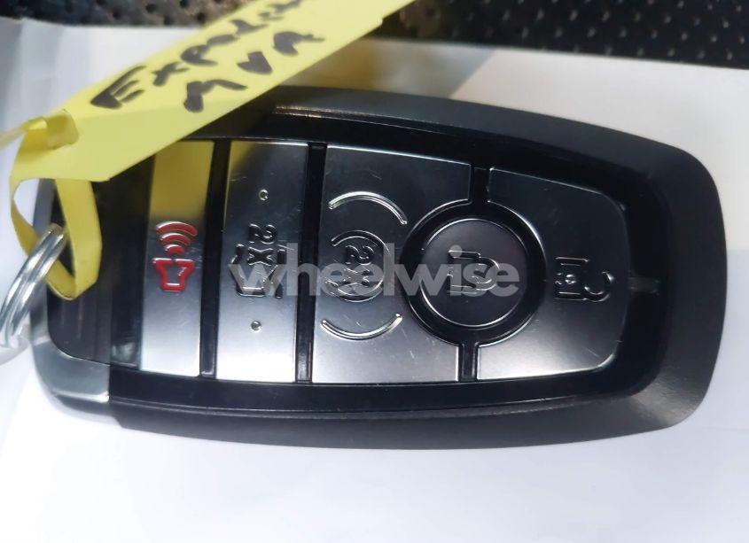 Photo 11 of 2018 Ford Expedition LIMITED (VIN 1FMJU2AT4JEA53197)