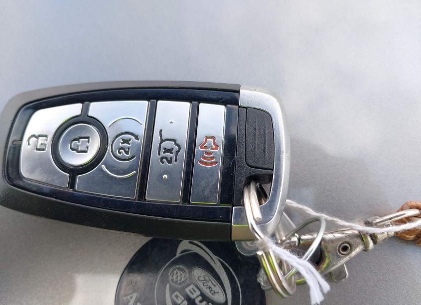 Photo 11 of 2019 Ford Expedition LIMITED (VIN 1FMJU2AT4KEA45859)